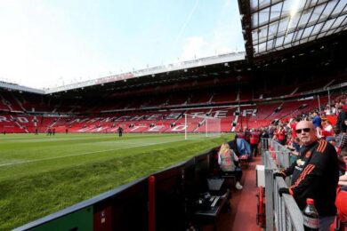 Manchester United, incendio all’Old Trafford