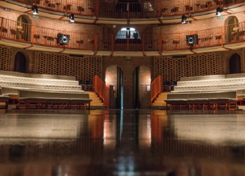 Teatro, i ragazzi del Beccaria portano in scena Shakespeare Teatro, i ragazzi del Beccaria portano in scena Shakespeare