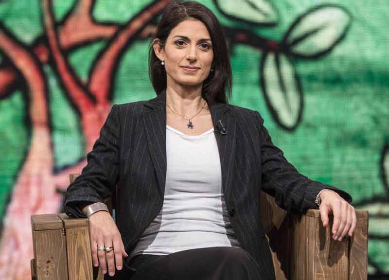 Raggi bocciata da Balestra. Il sindaco è “poco femminile” e “senza fantasia” Raggi bocciata da Balestra. Il sindaco è “poco femminile” e “senza fantasia”