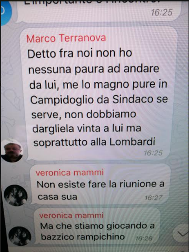 M5s, Virginia Raggi e la congiura contro De Vito: ecco la chat segreta. FOTO M5s, Virginia Raggi e la congiura contro De Vito: ecco la chat segreta. FOTO