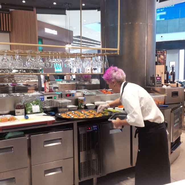 Autogrill inaugura Assaggio, must del food di qualità e tendenza a Fiumicino