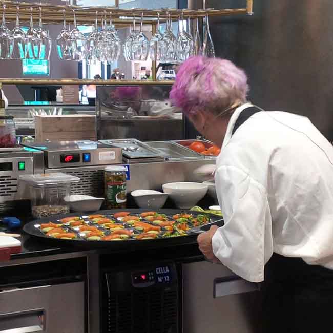Autogrill inaugura Assaggio, must del food di qualità e tendenza a Fiumicino