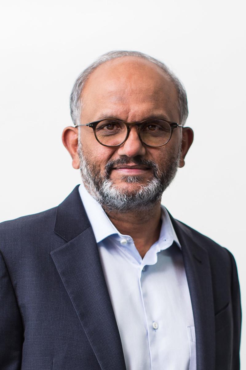 Adobe, il CEO Shantanu Narayen Presidente del Consiglio di Amministrazione Adobe, il CEO Shantanu Narayen Presidente del Consiglio di Amministrazione