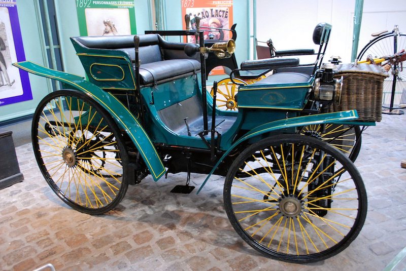 Peugeot a Retromobile 2017 punta sul 3 Peugeot a Retromobile 2017 punta sul 3