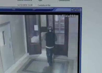 Genova: rapinano, picchiano e tentano di stuprare prostituta. VIDEO