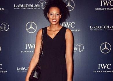 Sanremo 2017, Valentina Diouf schiaccia al Festival la sexy pallavolista