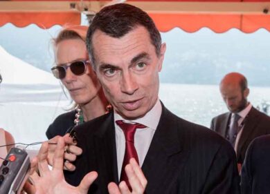 UniCredit conferma i target del 2019.Chiude 273 sportelli.A casa 953 bancari