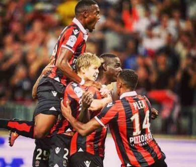 Balotelli perde il posto da titolare al Nizza. Favre: “Schiero i migliori”