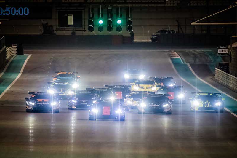 Antonelli e Roda vincono Gara 1 del Lamborghini Super Trofeo Middle East