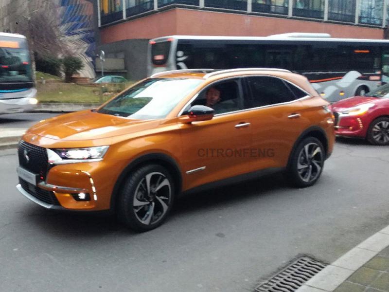 DS7 il SUV premium del Gruppo PSA  è stato avvistato a Parigi