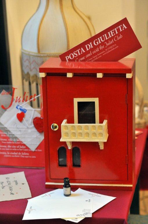 San Valentino, il fascino intramontabile di scrivere una vera lettera d’amore