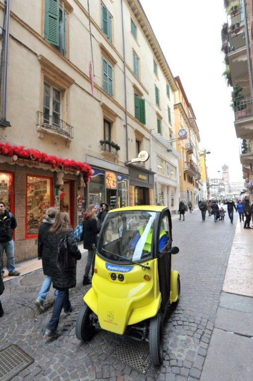 San Valentino, il fascino intramontabile di scrivere una vera lettera d’amore