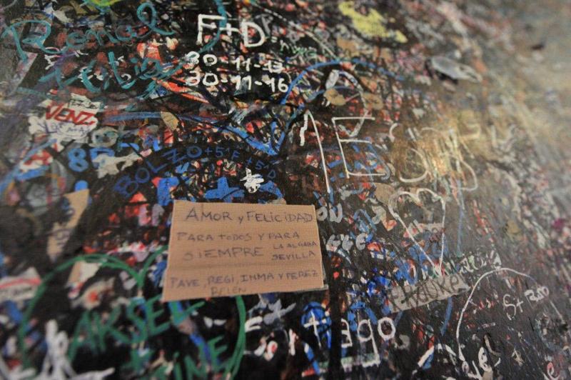 San Valentino, il fascino intramontabile di scrivere una vera lettera d’amore