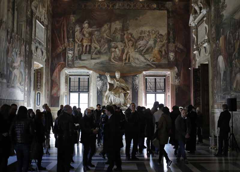 Musei Capitolini, riapre la Sala Orazi e Curiazi salvata dal magnate russo Musei Capitolini, riapre la Sala Orazi e Curiazi salvata dal magnate russo