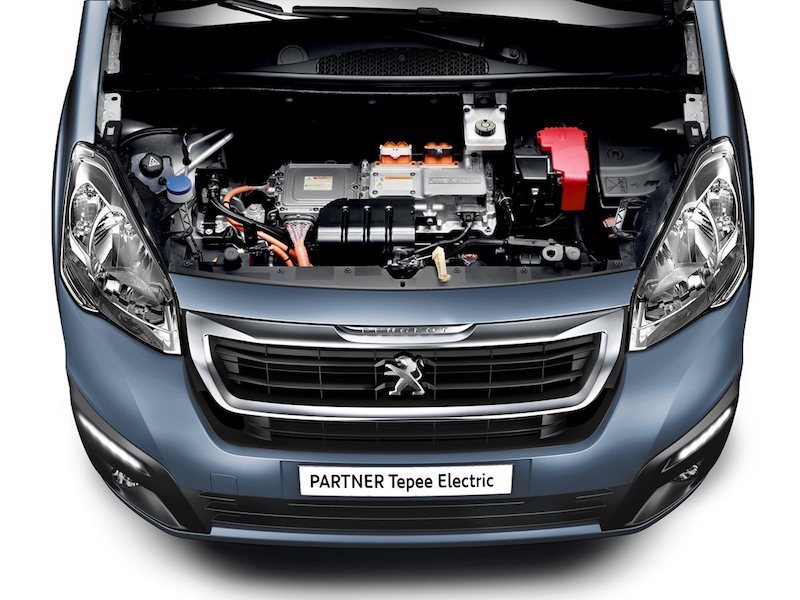 Peugeot Partener Tepee Electric: il piacere di guidare un veicolo al 100% elet Peugeot Partener Tepee Electric: il piacere di guidare un veicolo al 100% elet
