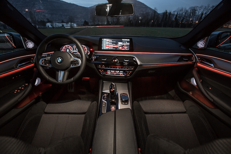 Nuova BMW Serie 5: la tecnologia non è democratica Nuova BMW Serie 5: la tecnologia non è democratica
