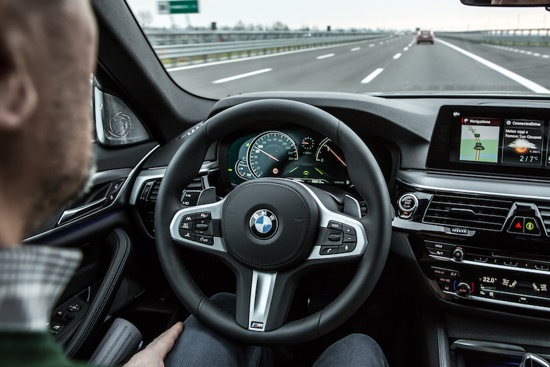Nuova BMW Serie 5: la tecnologia non è democratica Nuova BMW Serie 5: la tecnologia non è democratica
