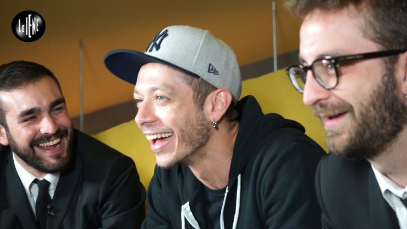 Le Iene sfidano Valentino Rossi. E il Dottore… Le Iene sfidano Valentino Rossi. E il Dottore…