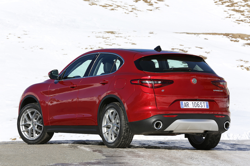 Alfa Romeo Stelvio: debutta il primo SUV Alfa Romeo dopo un secolo Alfa Romeo Stelvio: debutta il primo SUV Alfa Romeo dopo un secolo