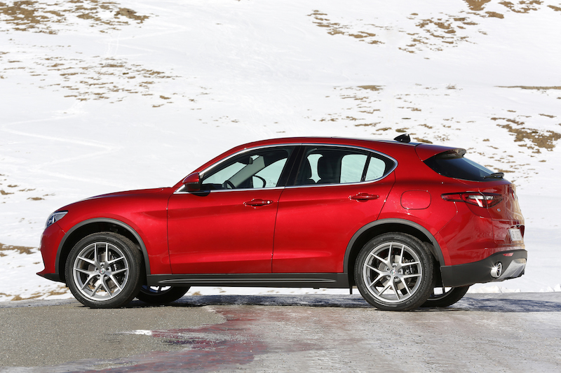 Alfa Romeo Stelvio: debutta il primo SUV Alfa Romeo dopo un secolo Alfa Romeo Stelvio: debutta il primo SUV Alfa Romeo dopo un secolo