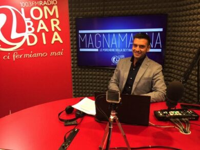 Tassisti su RadioLombardia. Poletti apre il microfono alle auto bianche