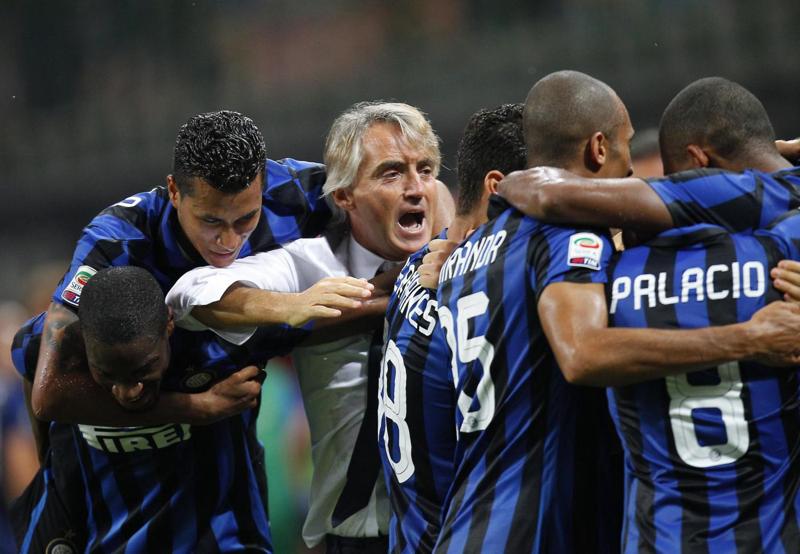 Leicester, il rifiuto di Mancini. Mourinho a Ranieri: “Sorridi amico” Leicester, il rifiuto di Mancini. Mourinho a Ranieri: “Sorridi amico”