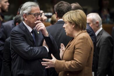 Juncker sdogana l’Ue a due velocità. Si rinsalda l’asse Bruxelles-Merkel