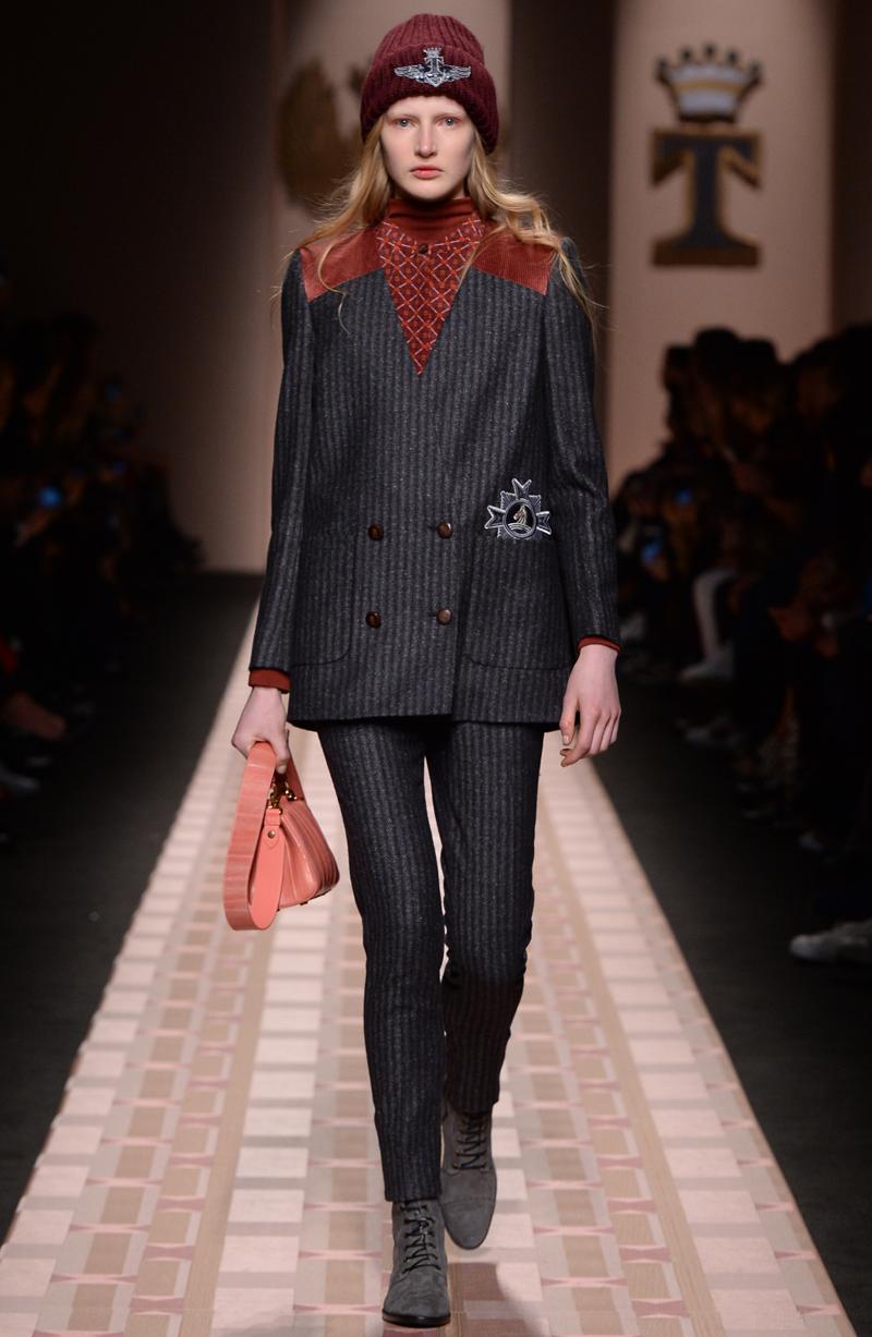 Trussardi rilancia i capi icona che hanno reso grande il brand. Foto