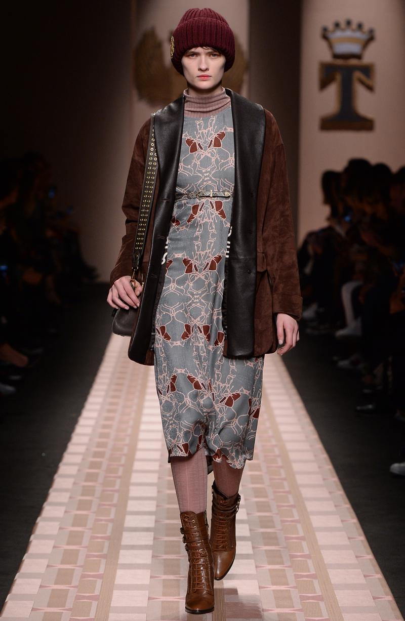 Trussardi rilancia i capi icona che hanno reso grande il brand. Foto