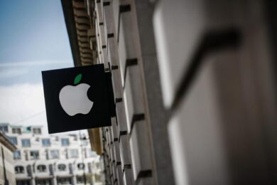 Apple: Buffett raddoppia. La “Mela” arriverà a 1.000 mld di market-cap