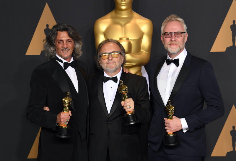 Oscar 2017: “La La Land”. “No, Moonlight”. Perché il clamoroso errore. FOTO Oscar 2017: “La La Land”. “No, Moonlight”. Perché il clamoroso errore. FOTO