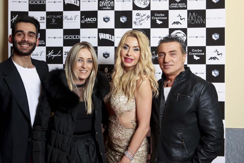 Valeria Marini, Manuela Arcuri e Natasha Stefanenko star all’Hyper Room Valeria Marini, Manuela Arcuri e Natasha Stefanenko star all’Hyper Room