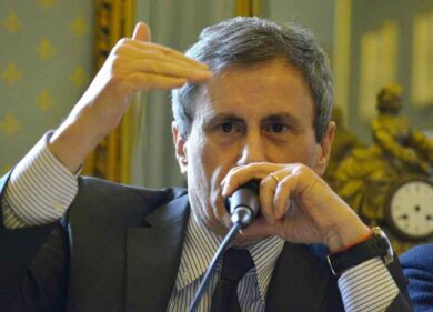 Alfredo Romeo, l’impero romano costruito su buche e maxi appalti