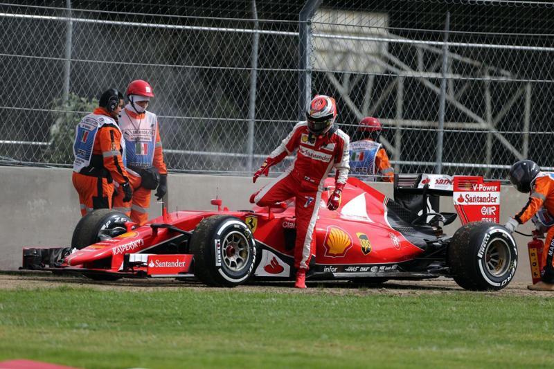 Ferrari, Raikkonen è un fulmine nei test al Montmelò. Mercedes in ombra Ferrari, Raikkonen è un fulmine nei test al Montmelò. Mercedes in ombra