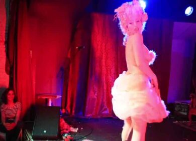Burlesque, il docufilm che racconta l’eros con ironia. Per l’8 marzo