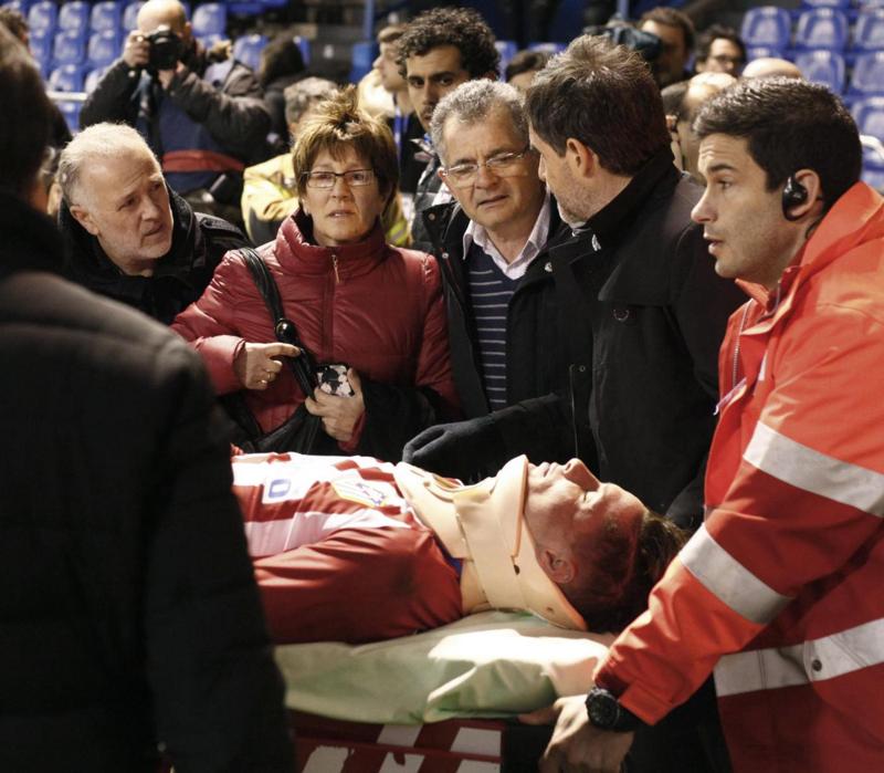 Fernando Torres: perde conoscenza e finisce in ospedale. Paura Atletico Madrid Fernando Torres: perde conoscenza e finisce in ospedale. Paura Atletico Madrid