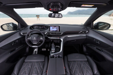 Nuova Peugeot 5008 un SUV dal design che si fa notare