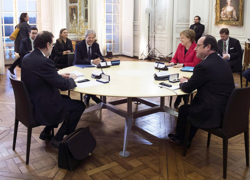 Europa a più velocità diventa realtà. Svolta imposta da Parigi e Berlino Europa a più velocità diventa realtà. Svolta imposta da Parigi e Berlino