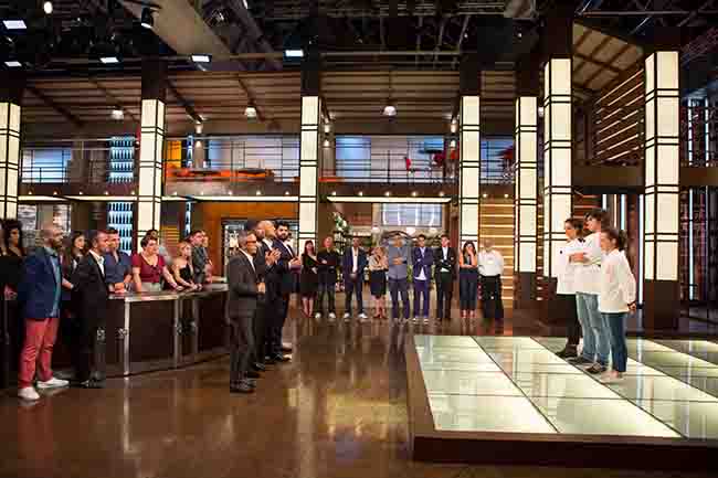 Masterchef Italia, vince il 19enne Valerio. Il menù? Plancton e udon Masterchef Italia, vince il 19enne Valerio. Il menù? Plancton e udon