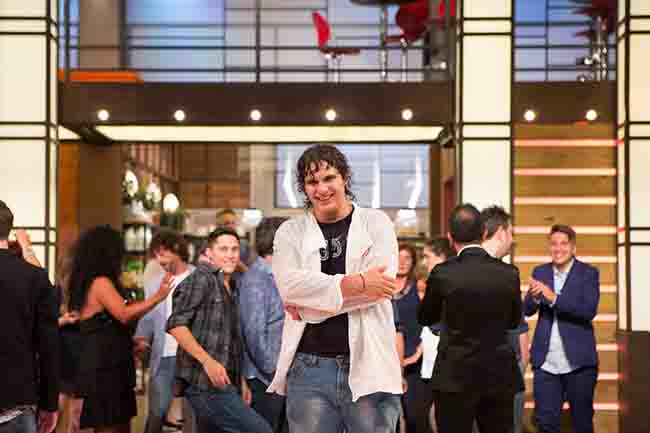 Masterchef Italia, vince il 19enne Valerio. Il menù? Plancton e udon Masterchef Italia, vince il 19enne Valerio. Il menù? Plancton e udon
