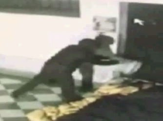 Clochard muore carbonizzato a Palermo. E’ omicidio. VIDEO