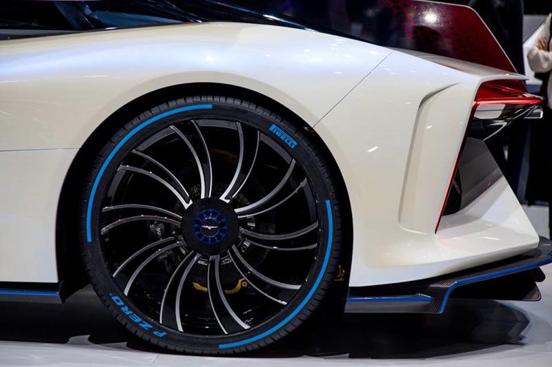 Pirelli da Ginevra lo pneumatico che interagisce con il guidatore