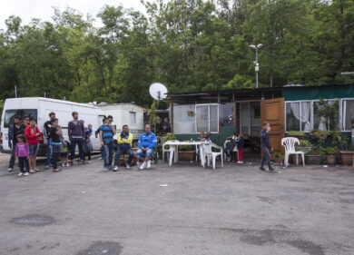 Censimento nomadi: a Roma sono 4500. M5S promette: “Basta campi rom”