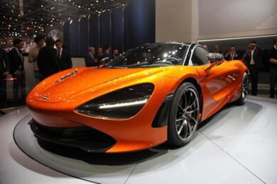 A Ginevra la nuova supercar McLaren 720S