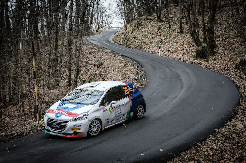 Rally del Ciocco: Peugeot in chiaro scuro