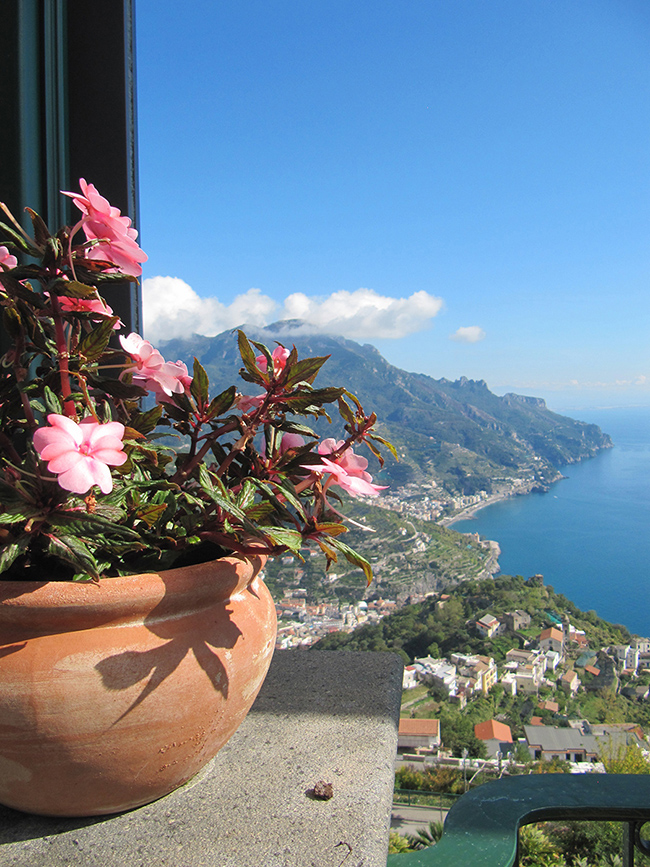 Costiera Amalfitana, la primavera è il momento giusto per visitarla. Reportage