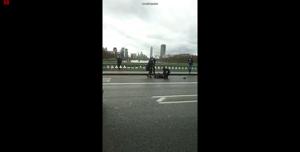 Attacco a Londra, auto sulla folla e spari davanti al parlamento. LE FOTO