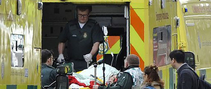 Londra, c’è il nome del killer. 8 arresti a Birmingham: preparavano attacco Londra, c’è il nome del killer. 8 arresti a Birmingham: preparavano attacco