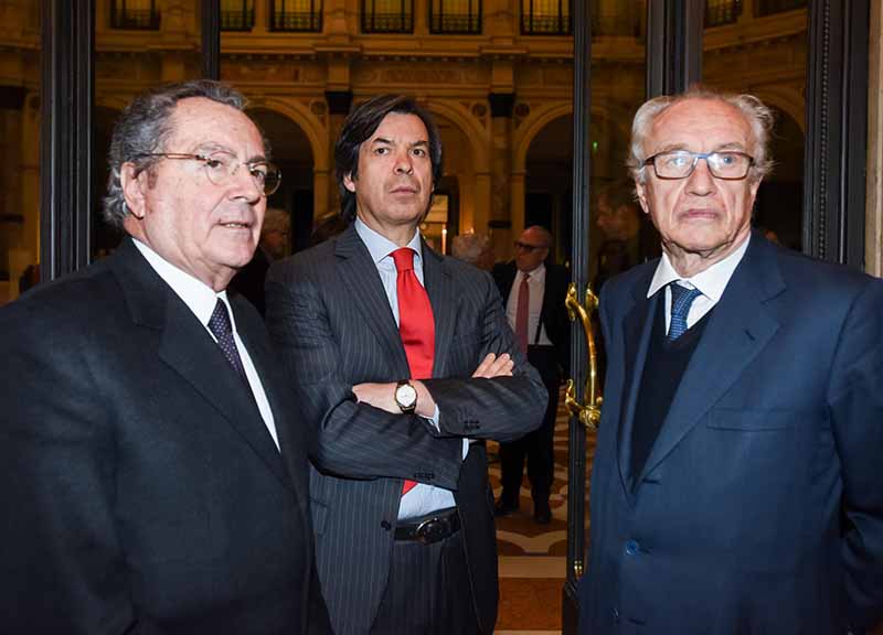 Intesa crea piattaforma aperta a soci con crediti immobiliari. Rumors Intesa crea piattaforma aperta a soci con crediti immobiliari. Rumors