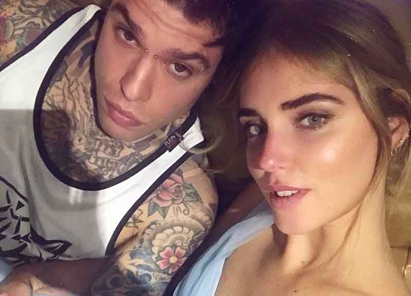 Addio Milano, Fedez-Ferragni in vacanza a Miami tra amore e lusso